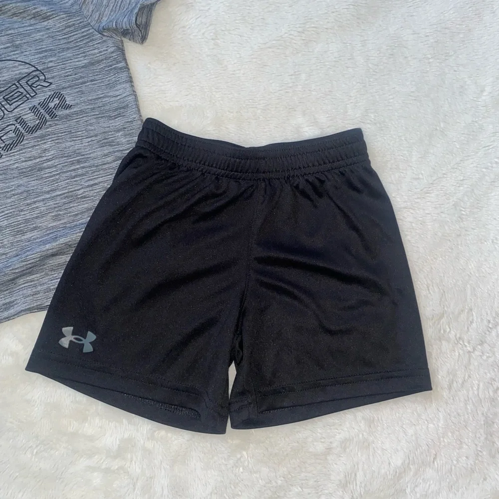 Under Armour Set - Picture 4 of 6
